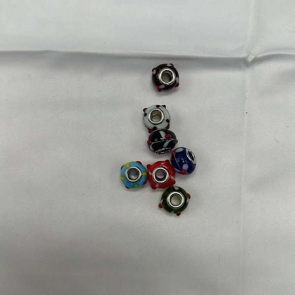 Glass beads - Picture 3 of 3